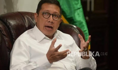 Menteri Agama RI Lukman Hakim Saifuddin saat di wawancarai Republika, Jakarta, Kamis (2112).