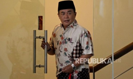 Politisi Partai Golkar Ade Komarudin