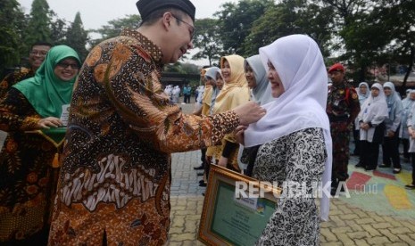 Slamet Budiarto (kiri) 