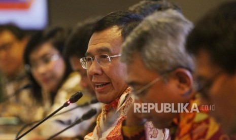 Laporan Keuangan. Direktur Utama Bank BNI Ahmad Baiquni (tengah) berbicara saat menyampaikan Paparan Kinerja tahun 2017 di Jakarta, Rabu (17/1).