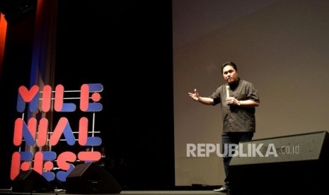 Founder and Chairman of Mahaka Group Erick Thohir memberikan paparanya saat acara Milenial Fest di Jakarta, Ahad (28/10).