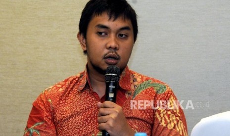 CEO Amartha Andi Taufan Garuda. Andi Taufan Garuda dilaporkan oleh pengacara M Sholeh dan Tomi Singgih ke Bareskrim Mabes Polri karena diduga melakukan dugaan penyalahgunaan wewenang mengirimkan surat dengan kop Sekretariat Kabinet kepada para camat di berbagai daerah. 