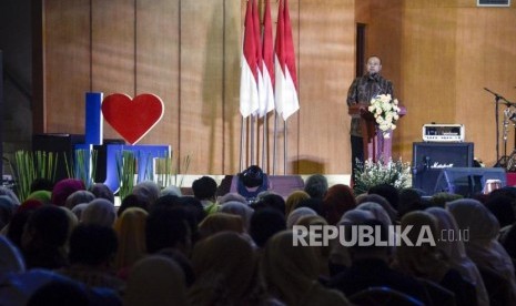 Rektor UT: Kampus Harus Lebih Lincah Hadapi Perubahan Zaman. Rektor Universitas Terbuka Ojat Darojat.