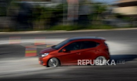 Otomotif Lesu, Brio Dongrkrak Penjualan Honda (Foto: Honda Brio)