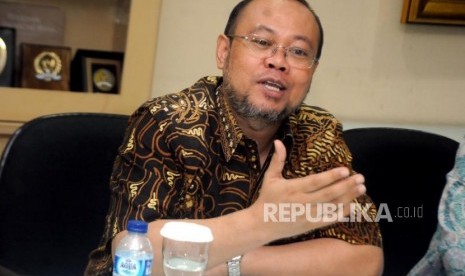  Rektor Universitas Terbuka (UT) Ojat Darojat mengatakan pandemi Covid-19 memberikan pembelajaran baru mengenai dunia pendidikan.