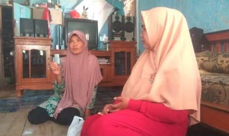 Pasien bernama Anah (50) warga Desa Deudeul, Kecamatan Taraju, Kabupaten Tasikmalaya mendapat obat kedaluwarsa dari puskesmas