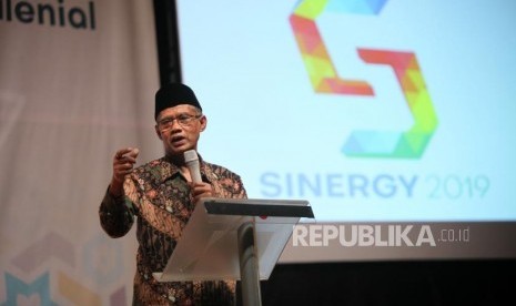 Ketua Umum PP Muhammadiyah Haedar Nashir memberikan keynote speech saat acara Festival Dialog Generasi Muslim Milenial di Jakarta, Selasa (31/7).