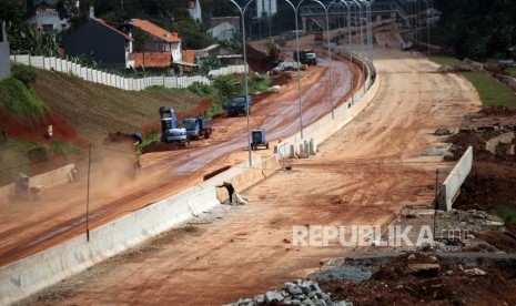 Pembangunan proyek jalan tol (ilustrasi) 