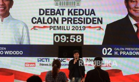 Suasana gladi kotor debat kedua Pilpres 2019 di Ballroom Hotel Sultan, Senayan, Jakarta, Sabtu (16/2).