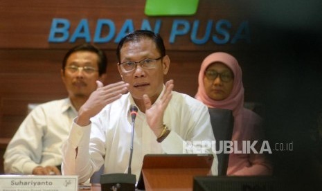 Kepala BPS Suhariyanto menggelar konferensi pers di kantor BPS, Jakarta, Rabu (15/11).