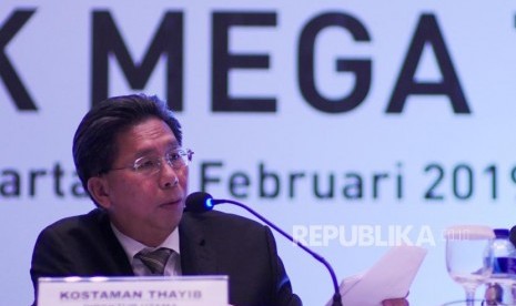 Kinerja Bank Mega. Dirut Bank Mega Kostaman Thayib menyampaikan kinerja perseroan pada acara paparan publik usai RUPS di Jakarta, Kamis (28/2).