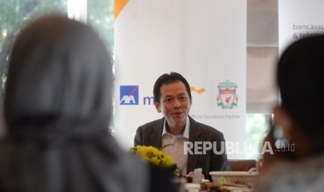 Presdir AXA Mandiri Baru.Presiden Direktur AXA Mandiri yang baru Handojo G Kusuma menyampaikan paparan saat perkenalan Presdir di Jakarta, Kamis (10/1/2019).