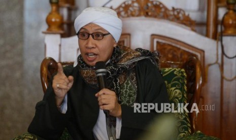 Pengasuh Lembaga Pengembangan Dakwah dan Pondok Pesantren Al-Bahjah - Buya Yahya, ingatkan umat Islam tak termakan adu domba