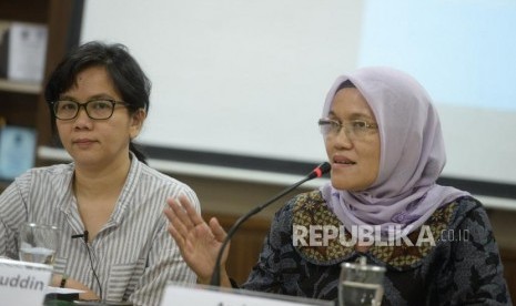 RUU Penghapusan Kekerasan Seksual. Ketua Komnas Perempuan Azriana (kanan) meyampaikan paparan saat konferensi pers di Komnas Perempuan, Jakarta, Rabu (6/2/2019).