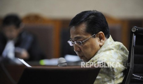 Terdakwa kasus korupsi KTP Elektronik Setya Novanto  mengikuti sidang lanjutan di Pengadilan Tipikor, Jakarta, Kamis (22/3).