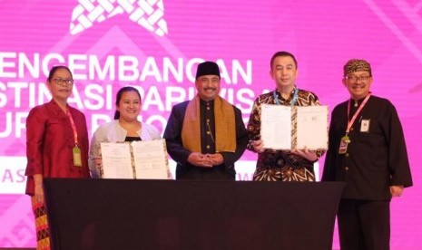 Kembangkan Digitalisasi Bisnis Pariwisata, Kemenpar Teken MoU dengan Blibli.com. (FOTO: Kemenpar)