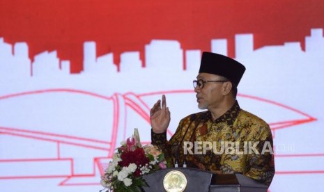 Ketua MPR Zulkifli Hasan menyampaikan Sambutannya dalam acara Syukuran HUT Majelis Permusyawaratan Perwakilan ke-74, di Gedung Nusantara IV, Komplek MPR, Jakarta, Kamis (29/8/2019).