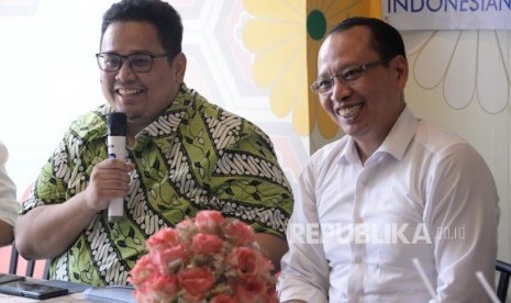 Diskusi Publik Bawaslu: Komisioner Bawaslu RI Rachmat Bagdja memyampikan paparan dalam diskusi publik di Jakarta, Sabtu (23/2).