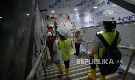 Penamaan MRT Jakarta. Interior dalam Stasiun MRT Bundaran HI, Jakarta.