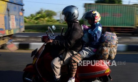 Pemudik pengguna sepeda motor (ilustrasi)