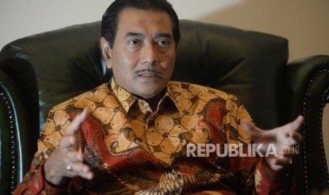 Direktur Utama BRI Suprajarto saat diwawancarai Republika, Jakarta, Jumat (6/4).