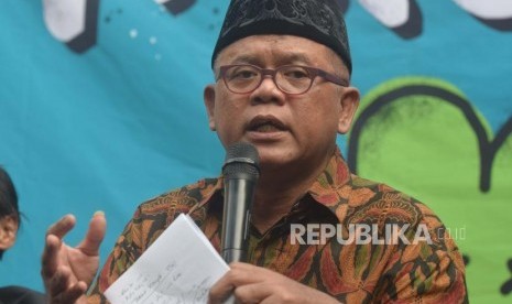 Praktisi Hukum, Abdul Fickar Hadjar