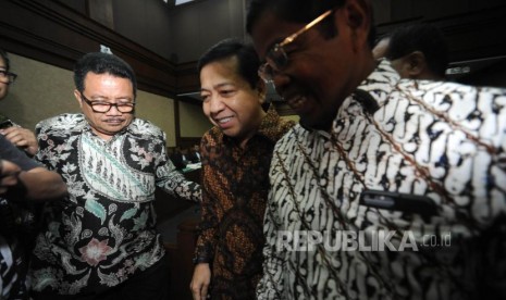 Saksi. Ketua DPR RI Setya Novanto  usai bersaksi dalam sidang kasus korupsi KTP elektronik (KTP-el) dengan terdakwa Andi Agustinus alias Andi Narogong  di Pengadilan Tipikor Jakarta, Jumat (3/11).