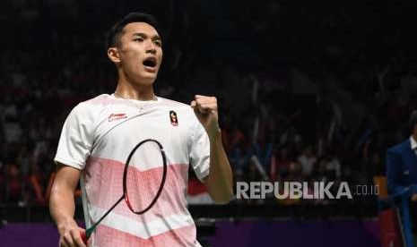  Ekpresi Pebulu tangkis Indonesia Jonatan Christie.