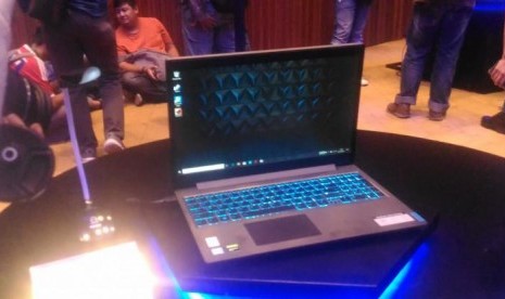 Lenovo Incar Pasar Casual Gamer dengan IdeaPad L340. (FOTO: Bernadinus Adi Pramudita)