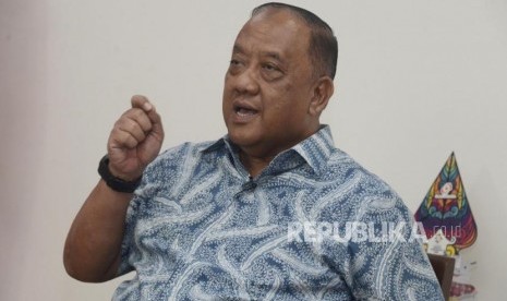 Ketua Umum KONI, Marciano Norman mengatakan penyelenggaraan PON Papua tergantung penanganan pandemi Covid-19. 