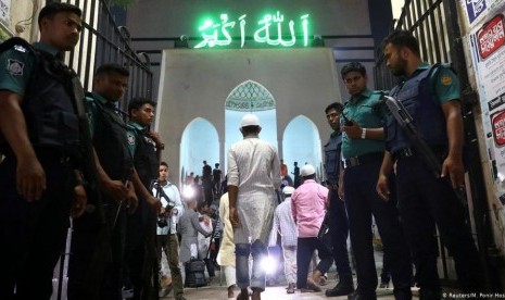 Sri Lanka: Warga Tak Hiraukan Larangan Salat Jumat di Masjid