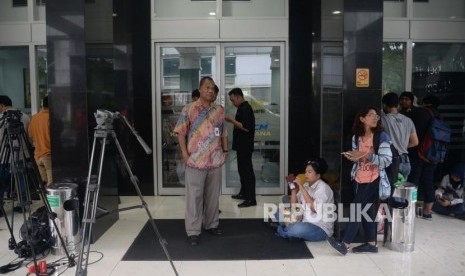 Suasana tempat Setya Novanto yang sedang dilakukan pemeriksaan dan perawatan di Klinik Eksekutif, RSCM Kencana, Jakarta, Jumat (17/11).