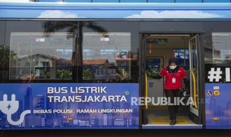 Ilustrasi bus listrik. Perum PPD menjajaki kerja sama pengadaan bus listrik.