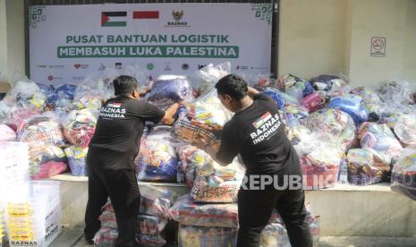 Donasi Baznas untuk masyarakat di Gaza.