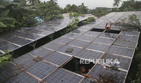 Pembangkit Listrik Tenaga Surya (PLTS). PT Medco Energi Internasional Tbk (Medco Energi) resmi mengantongi persetujuan bersyarat dari Energy Market Authority (EMA) terkait proyek PLTS.