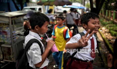 Waspadai konsumsi makanan dan minuman yang diduga masuk ilegal, karena bisa membahayakan kesehatan.