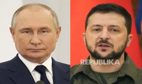  Presiden Rusia Vladimir Putin di Kremlin di Moskow, pada 26 April 2022, dan Presiden Ukraina Volodymyr Zelenskyy di Kyiv, Ukraina, pada 8 Mei 2022. Perang yang tak berkesudahan dan tidak dapat dimenangkan di Eropa? Itulah yang ditakuti dan dikuatkan oleh para pemimpin NATO saat perang Rusia di Ukraina memasuki bulan ketiga dengan sedikit tanda kemenangan militer yang menentukan bagi kedua pihak, dan tidak ada resolusi yang terlihat.