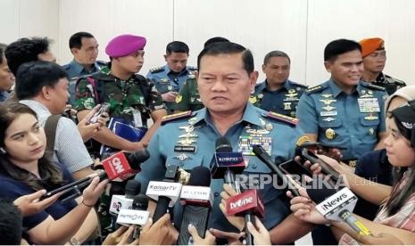 Panglima TNI Laksamana Yudo Margono usai mengikut rapat kerja dengan Komisi I DPR di Gedung Nusantara II, Kompleks Parlemen, Senayan, Jakarta Pusat, Selasa (7/11/2023). 