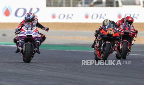  Jorge Martin (kiri) di Chang International Circuit, Buriram province, Thailand, 29 October 2023. 