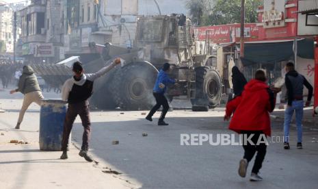 Pasukan Israel menembak mati seorang anak Palestina berusia 14 tahun bernama Qusai Radwan di Jenin, Tepi Barat, Ahad (12/2/2023). Dia terbunuh ketika pasukan Israel menggelar operasi penggerebekan di wilayah tersebut.