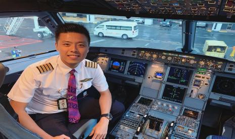 Pilot Capt. Vincent Raditya