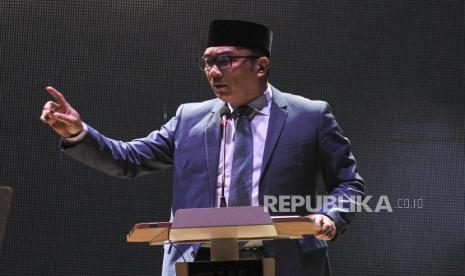 Gubernur Jawa Barat Ridwan Kamil mengatakan penyebaran kasus Covid-19 varian Omicron di Jabar cenderung lebih cepat.