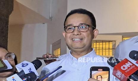 Capres Koalisi Perubahan Anies Baswedan usai mengumumkan susunan lengkap Timnas AMIN di Rumah Perubahan Jalan Diponegoro 10, Menteng, Jakarta Pusat, Selasa (21/11/2023). 