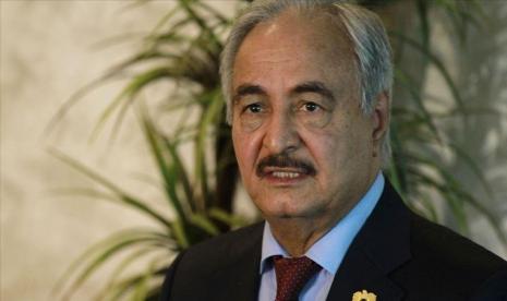 Haftar melanggar hukum militer dengan mencalonkan diri sebagai presiden.