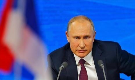 Presiden Rusia Vladimir Putin menyampaikan ketertarikannya untuk mengembangkan industri tenaga nuklir nasional dengan Indonesia