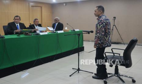 Wakil Ketua KPK Nurul Ghufron usai mengikuti sidang etik dengan agenda pembacaan putusan di Gedung ACLC KPK, Jakarta, Selasa (21/5/2024).