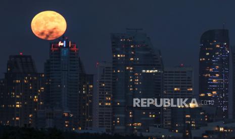 Supermoon. ilustrasi