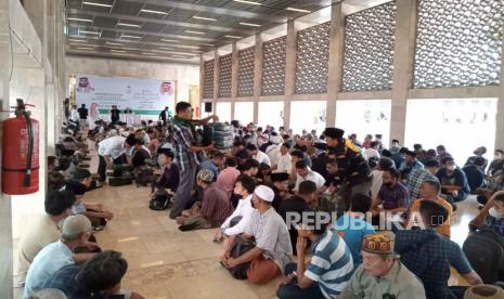 Pemerintah Arab Saudi melalui Kedutaan Arab Saudi di Indonesia, menyelenggarakan agenda buka puasa bersama ratusan jamaah di Masjid Istiqlal,Jakarta; Jumat (24/3/2023).