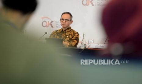 Ketua Dewan Komisioner OJK Mahendra Siregar.