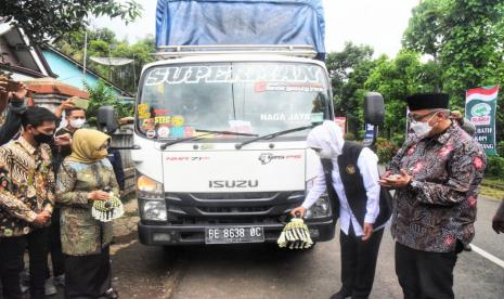 Ekspor Perdana Excelsa Wonosalam, Khofifah Ajak Pemuda Kembangkan Bisnis Kopi